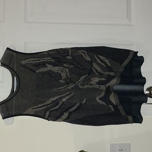Vera Wang tank top